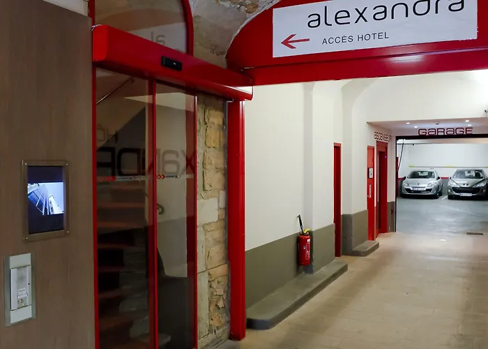Alexandra 4*