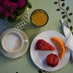 Alexandra Hotel 4*