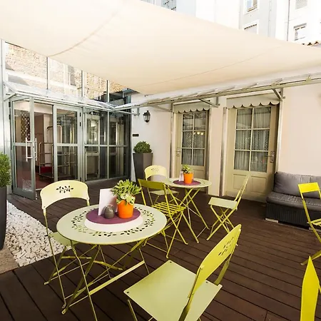 Alexandra Hotel 4*
