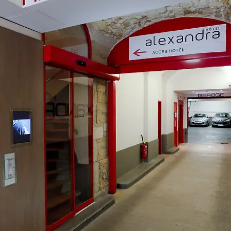 Alexandra 4*